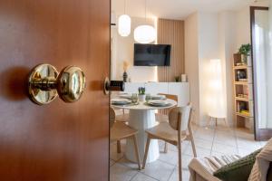 Luxury Garden Suite with Private Heated jacuzzi