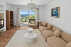 Can Rafalet Casa y piscina cerca de Cala Vadella