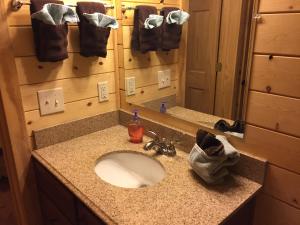 Two-Bedroom Bungalow room in Kingman KOA