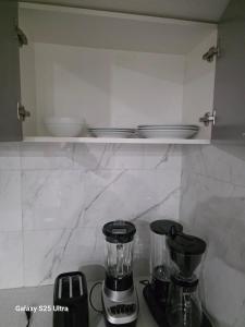 Cozy, newly built basement suite 12 km from YYC