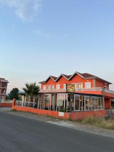 Zefi Grill House