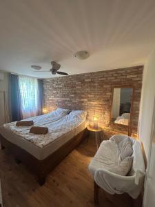 Summer Apartments