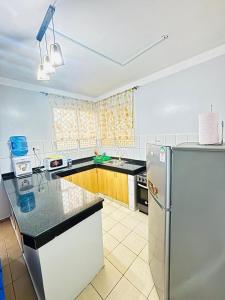 1bedrooms & studios walk to the beach,close tosocial amenities