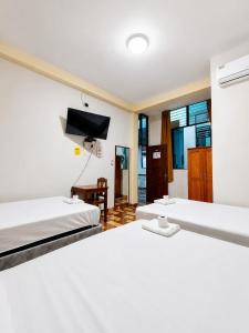 CRISMAS Hotel