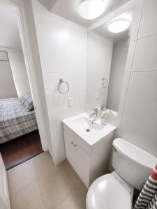 Modern 2-Bedroom, 2-Bathroom, Fully Equipped, Downtown Santiago