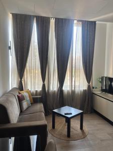 Linate Design Loft 50 mt metro M4 I Duomo 10min - WiFi I free parking