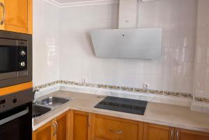 Vivienda adosada a 150m de la playa + patio + wifi