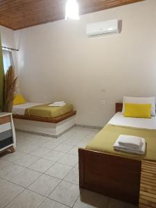 Olive Grove Cottage Skalani