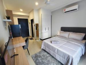 3 min Ciq Customs Studio, 3pax Nearby Immigration