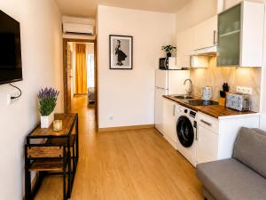 Cozy Apartment 3-Min Walk to Beach