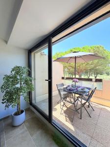 Beau T2 de standing sur le Golf avec balcon et clim
