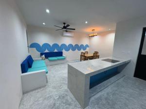 Casa Laura Azul