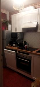 Central Apartment Boho Omis Sandy Beach
