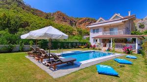 Göcek te Müstakil Havuzlu Konforlu, Bahçeli Özel Müstakil Villa
