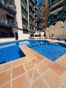 Piso de SIMBA cerca de playa, con piscina y varias terrazas
