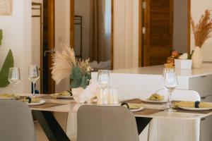 Le Chateau de Maman 4BR Pool Villa in Maenam