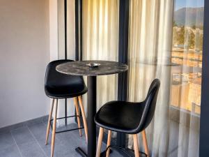 Matisse No33 - Luxury Apartment with Parking
