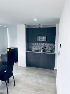 New Apartment in Plaza Foch Norte, Quito