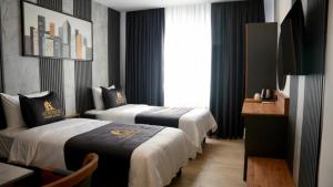Aerohub Grand Hotel