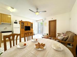 Apartamento con Piscina a 2 Minutos de la Playa en el Corazón de Riells - HISP-7-26