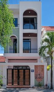 5BR Villa 1min from the beach