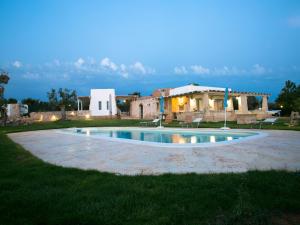 Detached Trullo Estate in Torre Suda