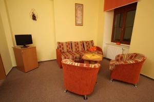 Hotel T-X