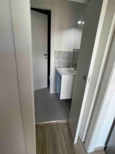 Case Rosse Anzio Two room apartment 4 people Ground floor courtyard