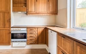 3 Bedroom Gorgeous Home In Holstebro