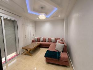 Appartement Familial Spacieux 7 Pers , Près Aéroport