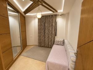 Appartement Familial Spacieux 7 Pers , Près Aéroport