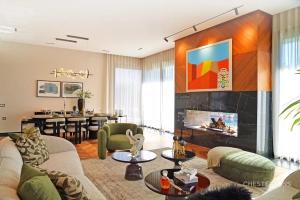 Palatial Luxury Villa Corniche