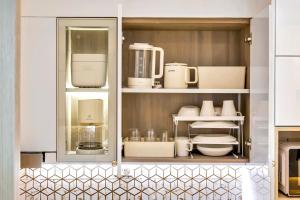 Modern Stay at Fame Residences