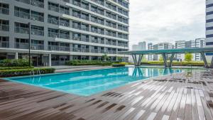 Modern Stay at Fame Residences