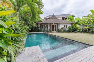 3BR Traditional House - 10 min to beach