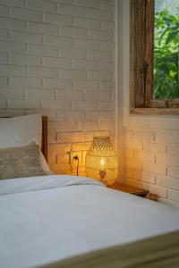 3BR Traditional House - 10 min to beach