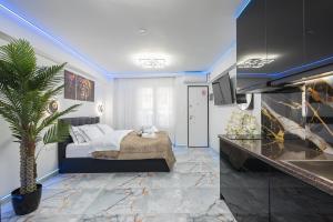 Royal Luxury Studio few steps from Evangelismos Metro Station