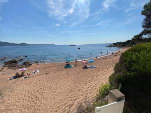 Villa Les pieds dans leau accès privatif à la mer