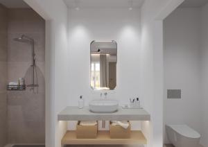Vilos Luxury Suites