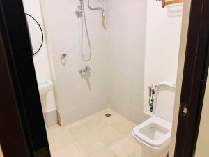 Top Hotel in Eastwood - Eastwood Hotel Suite A - By Fal Premiere