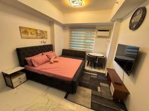 Top Hotel in Eastwood - Eastwood Hotel Suite A - By Fal Premiere