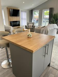 Bridlington Holiday Park, Lodge 1, spacious