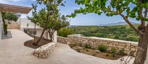 Nogal village retreat