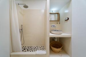 Sardina Ocean Front Apartment