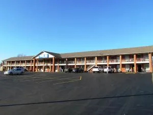 Travel Inn & Suites - Frankfort