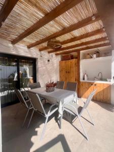 villa Mediterranea a los pies del Montgó
