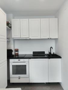 Central 18 - Modern Studio near City Center