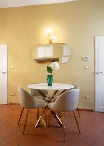 Ponte Vecchio Charming Flat- restyling june 2026