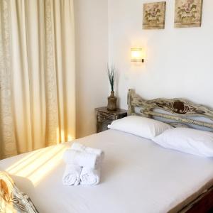 Spacious Apartment with Sea View in Tzamarelata - 90 m²