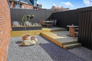 Total Renoveret Parcelhus Med Terrasse Og Beliggende Tæt Ved Vesterhavet Og Tæt Ved Indkøb Sj1046